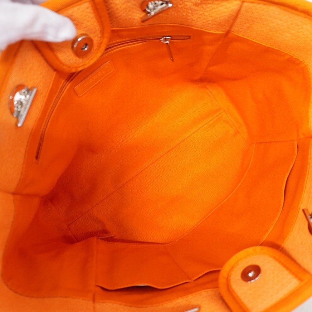 CHANEL Orange Canvas Deauville Tote Bag - Picture 4 of 11